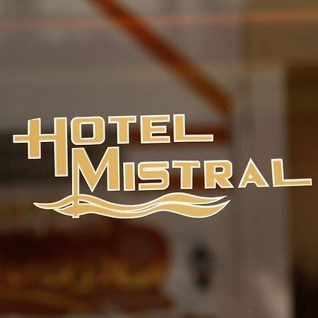 Hotel Mistral Πειραιάς Εξωτερικό φωτογραφία